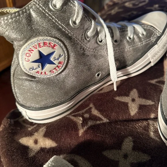 Converse Metallic Silver High-Tops - Picture 2 of 7
